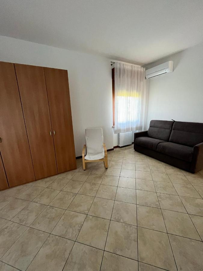 Sebino 11 Apartment Peschiera del Garda Exterior photo